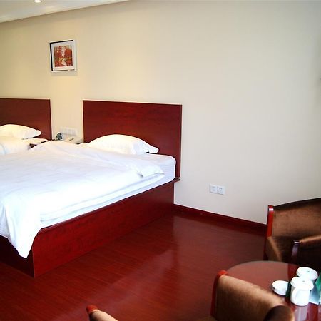 Greentree Inn Zhuhai Mingzhu Station Express Hotel Εξωτερικό φωτογραφία