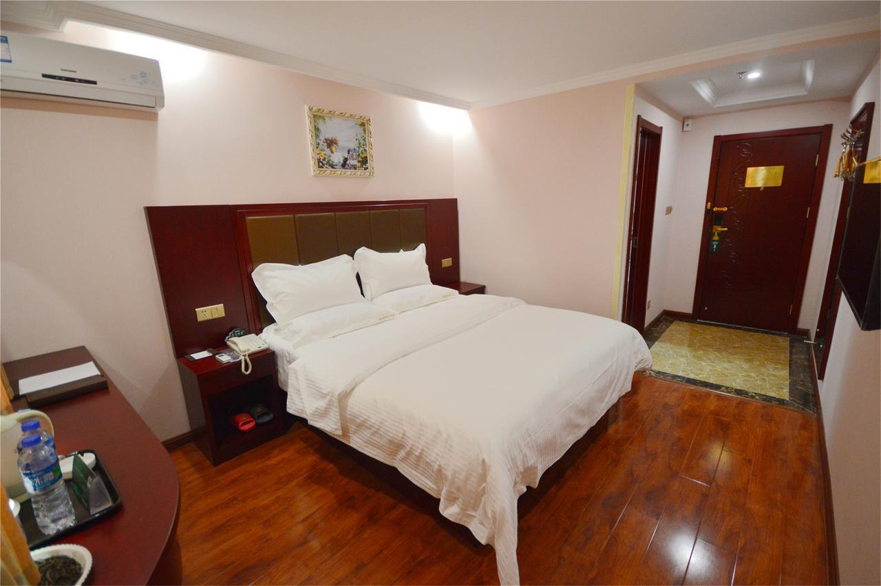 Greentree Inn Zhuhai Mingzhu Station Express Hotel Εξωτερικό φωτογραφία